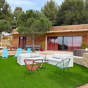  Villa Avec Jacuzzi Sur Les Hauteurs De La Ciotat France